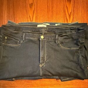 Curve Women's Dark Blue Ankle Jeans